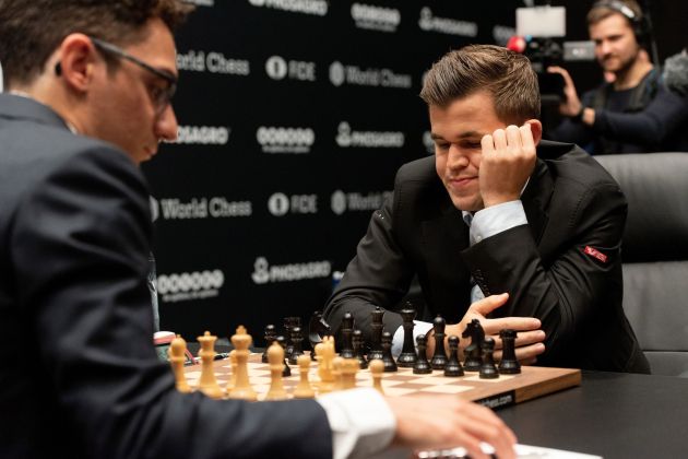 Caruana Carlsen.jpg
