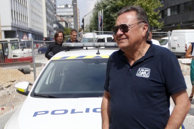 jankovic policija bobo.jpg