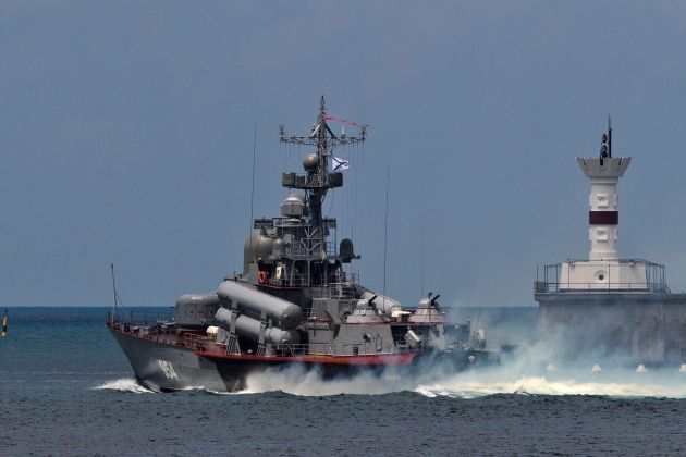 ladja rusija krim sevastopol pf.jpg
