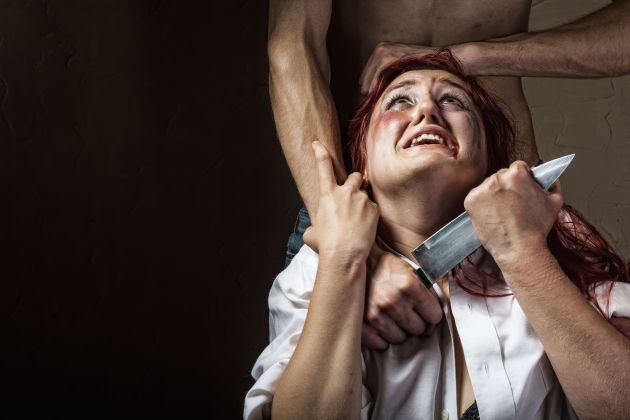 umor zenska noz kriminal pf.jpg