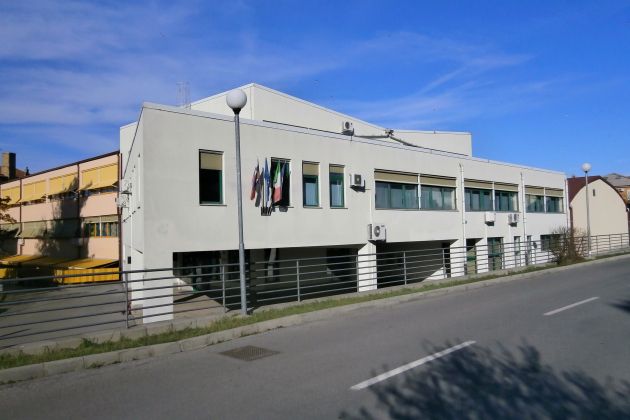 sola dante alighieri izola.jpg