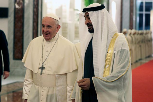 papez francisek mohamed bin zajed al nahjan.jpg