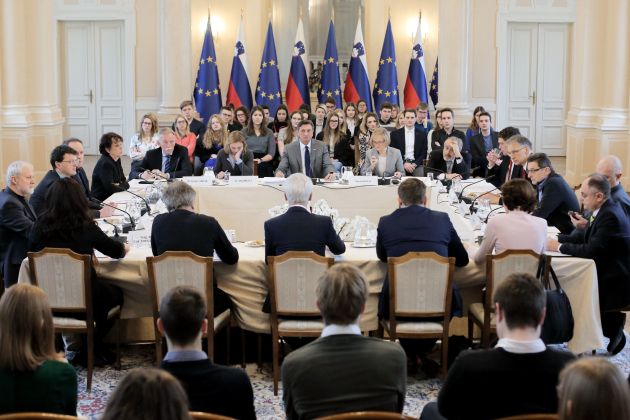 posvet pahor zasebno solstvo 1.jpg