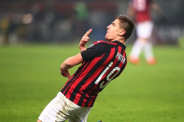 krzysztof piatek milan.jpg