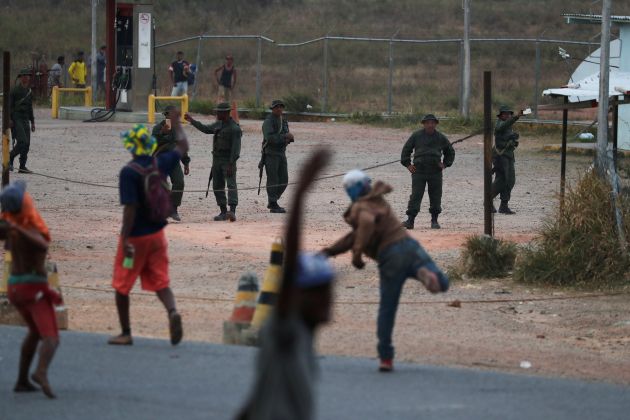venezuela meja protest vojaki re.jpg