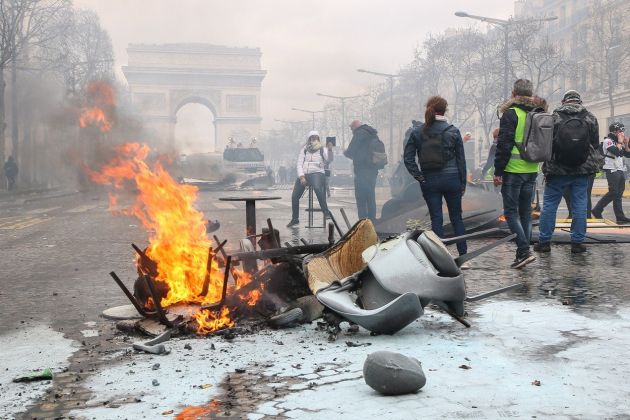 slavolok zmage_rumeni jopiči.jpg