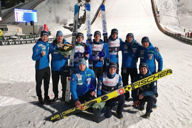 slovenija skakalci vikersund szs.jpg