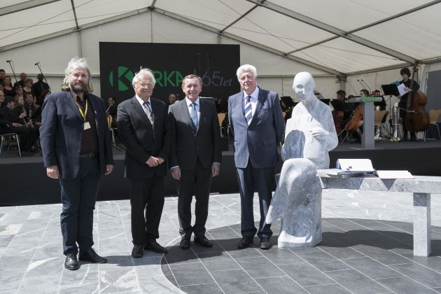 krka deklica knjiga colaric2.jpg