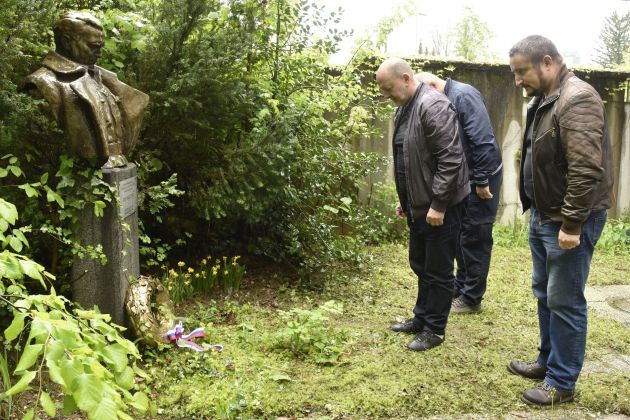 jelincic tito kip bobo2.jpg