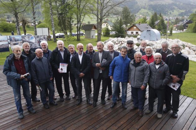 alpinisti everest mojstrana 40. let bobo.jpg