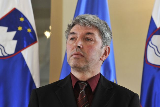 darko stare bobo.jpg