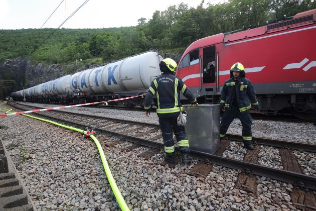 hrastovlje, iztirjenje vlaka.jpg