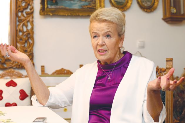 angelca likovic pl2.JPG