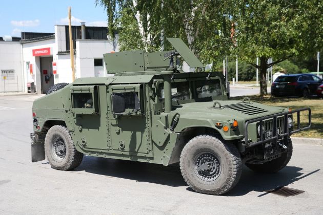 slovenska vojska hummer pl.jpg