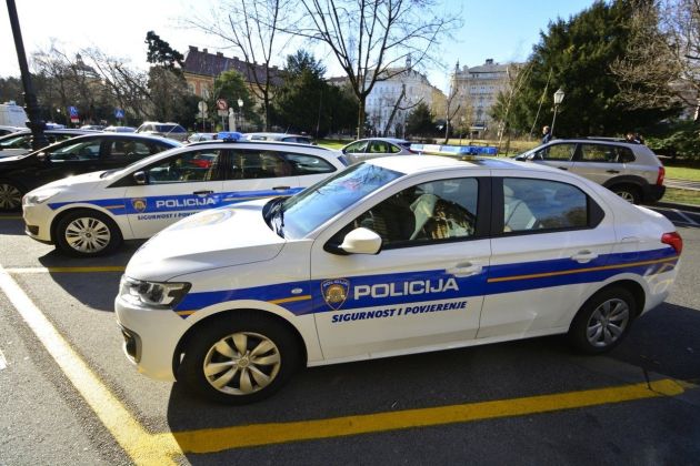 hrvaška policija, policijski avto