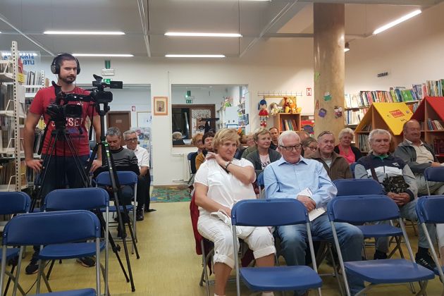 AMFORE OBISKOVALCI.jpg