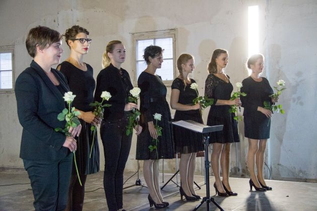 vokalna skupina gallina.jpg