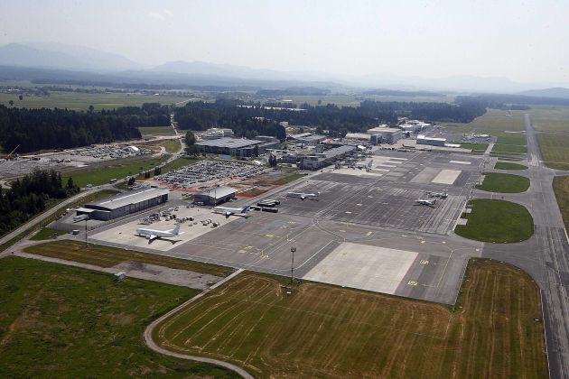 brnik letalisce bobo.jpg