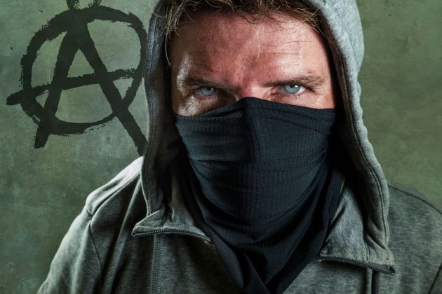 antifa maska skrajni levicar pf.jpg