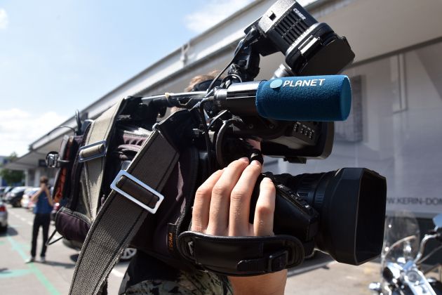 PLANET TV KAMERA BOBO.JPG