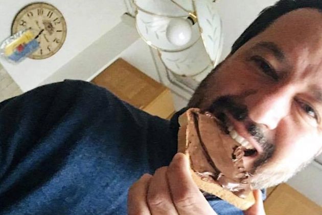 matteo salvini nutella.jpg