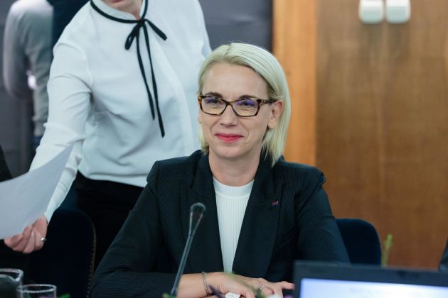angelika mlinar dz.jpg
