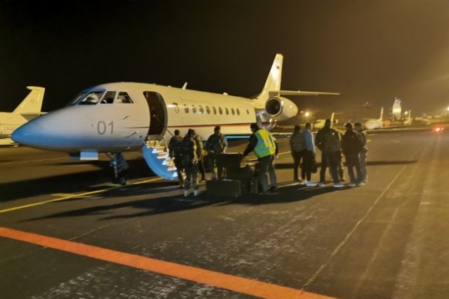 falcon vojaki irak letalo brnik tw.jpg