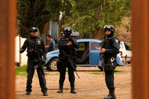 policija mehika pf.jpg