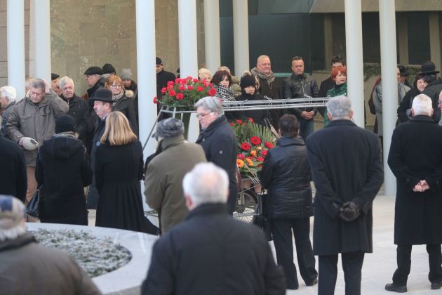 pogreb stane dovgan pl.jpg