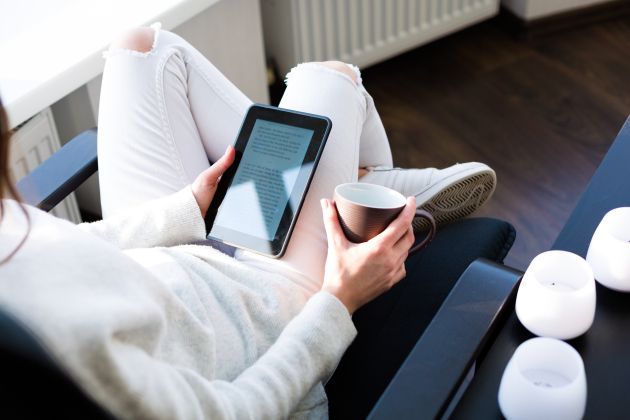 Branje, e-knjiga, digitalna knjiga.jpg