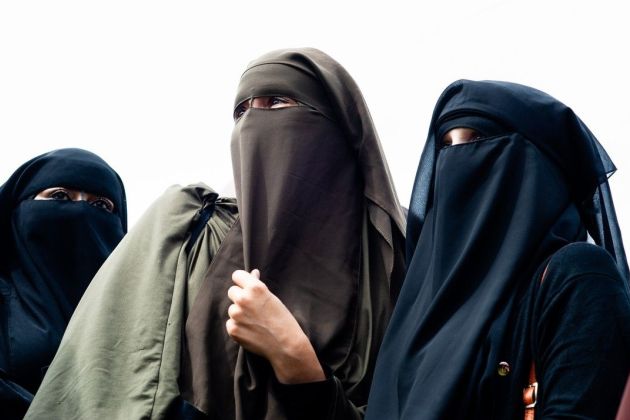 burka, zakrivanje.jpg