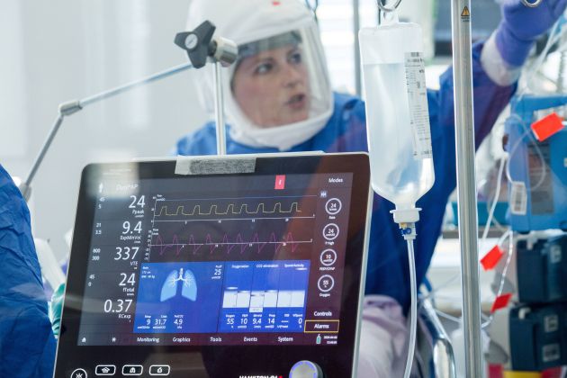 monitor ukc ljubljana koronavirus