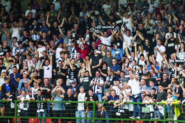 mura navijaci jk.jpg