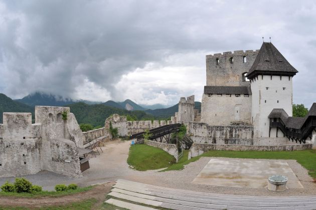 celje grad celjski grad bobo.jpg