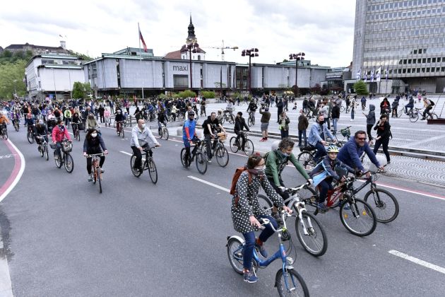 protest kolesarji ljubljana koronavirus bobo4.jpg