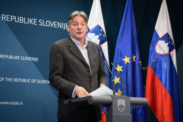 UV-vasko simoniti-sta2.jpg