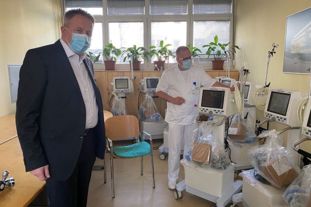 UV-Siriusmed R30-twitter2.jpg