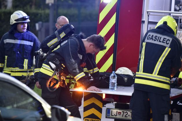 ogenj pozar gasilci bobo1.jpg