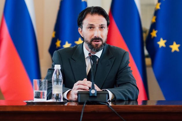 dr. Teršek Nik Jevsnik STA.jpg