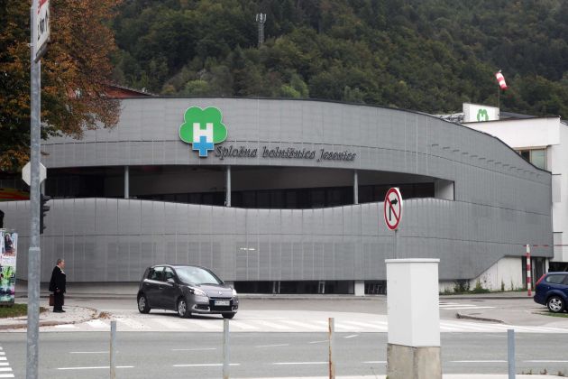 jesenice bolnisnica bobo.jpg