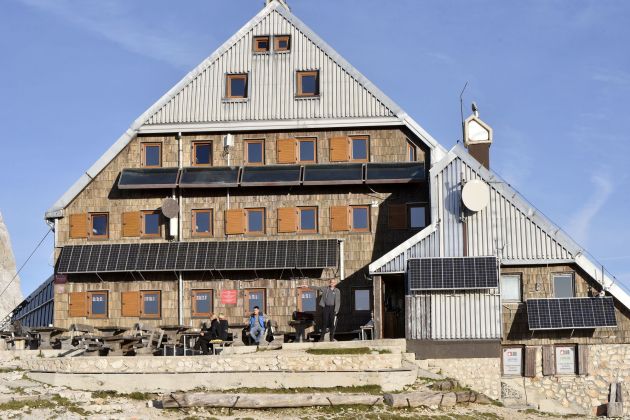kredarica triglav planinska koca bobo.jpg