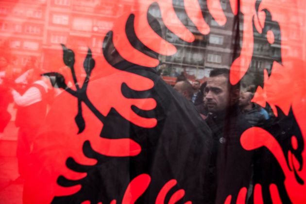 UV-albanska zastava-profimedia-0354561171.jpg