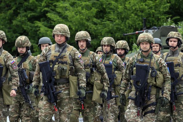 slovenska vojska vojaki bobo1 (2).JPG