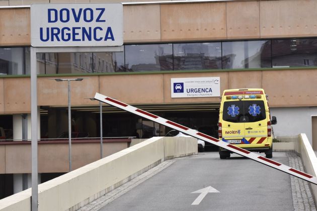 urgenca ukc ljubljana resilec bobo.jpg