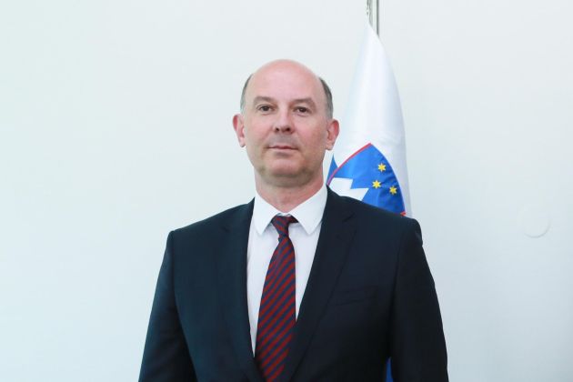 timur ejvazov dz.jpg