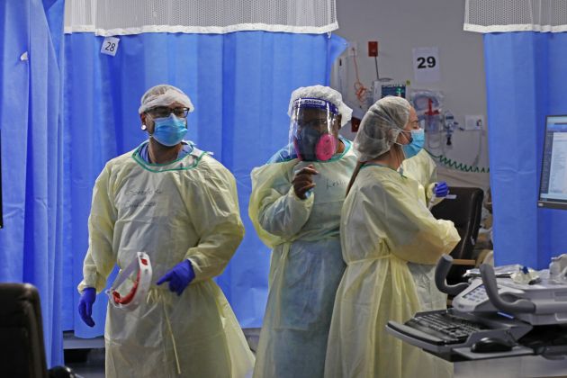 koronavirus zda intenzivni oddelek pf.jpg