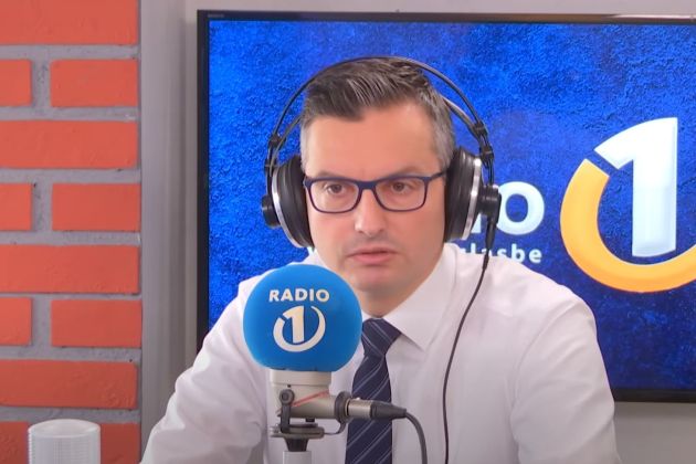 marjan sarec radio1.jpg