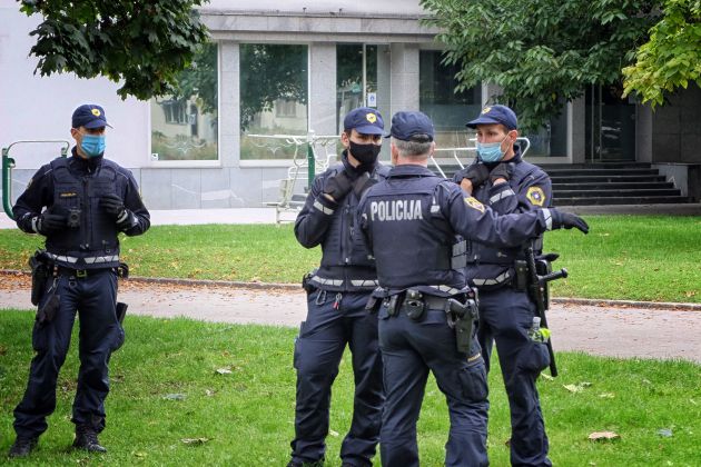 policija maske bobo.JPG