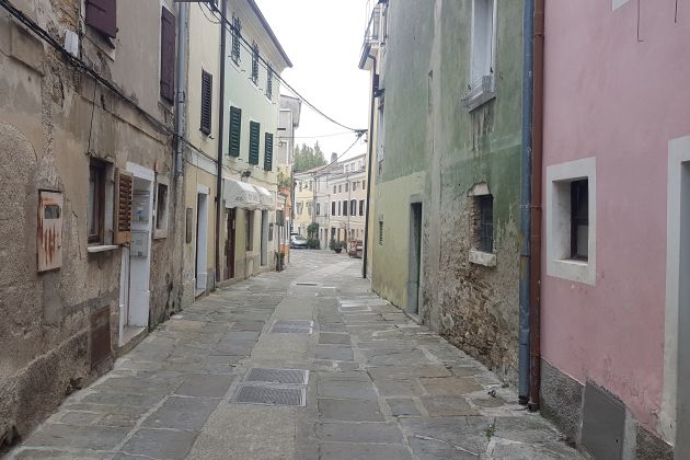 IZOLA 4.jpg