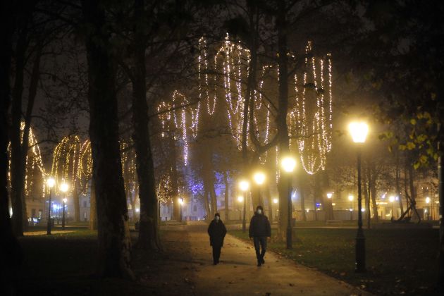 praznicna ljubljana, lucke, bozic 2020.JPG